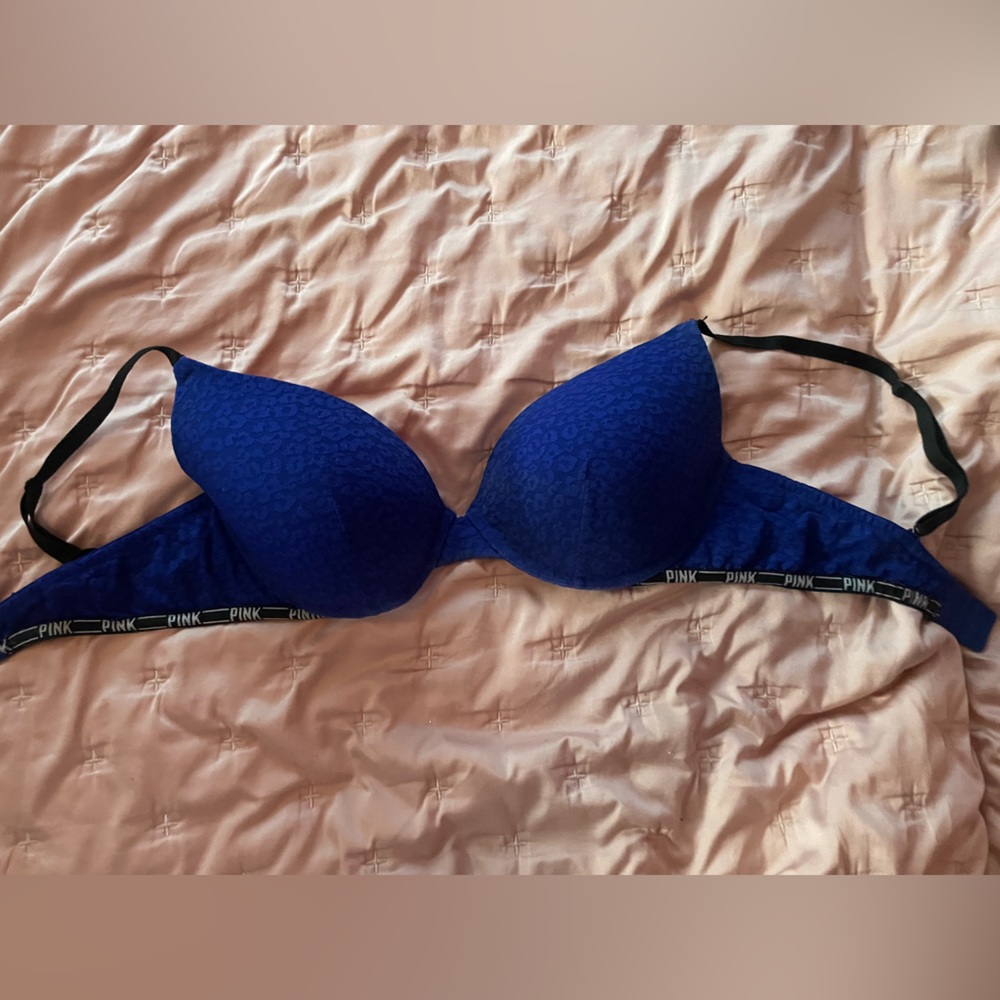 Victoria Secret PINK bra.